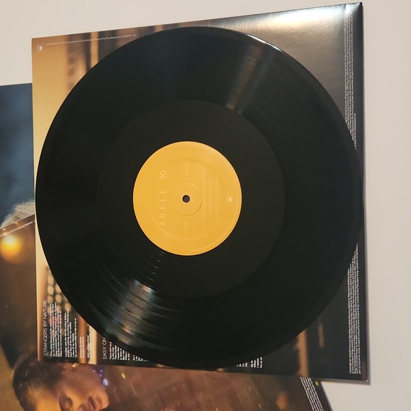 NWOT - Adelle "30" Vinyl - 2 Discs - Picture 4 of 7